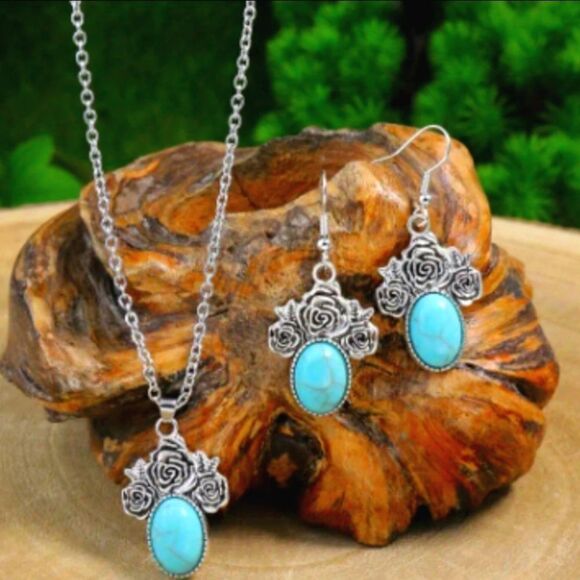 Vintage Round Ancient Silver Charm Geometric Pattern necklace set - Picture 7 of 11